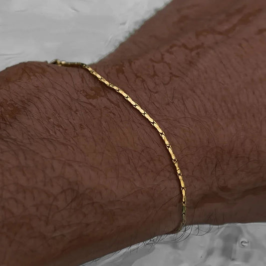 Pulsera Minimalista Dominus