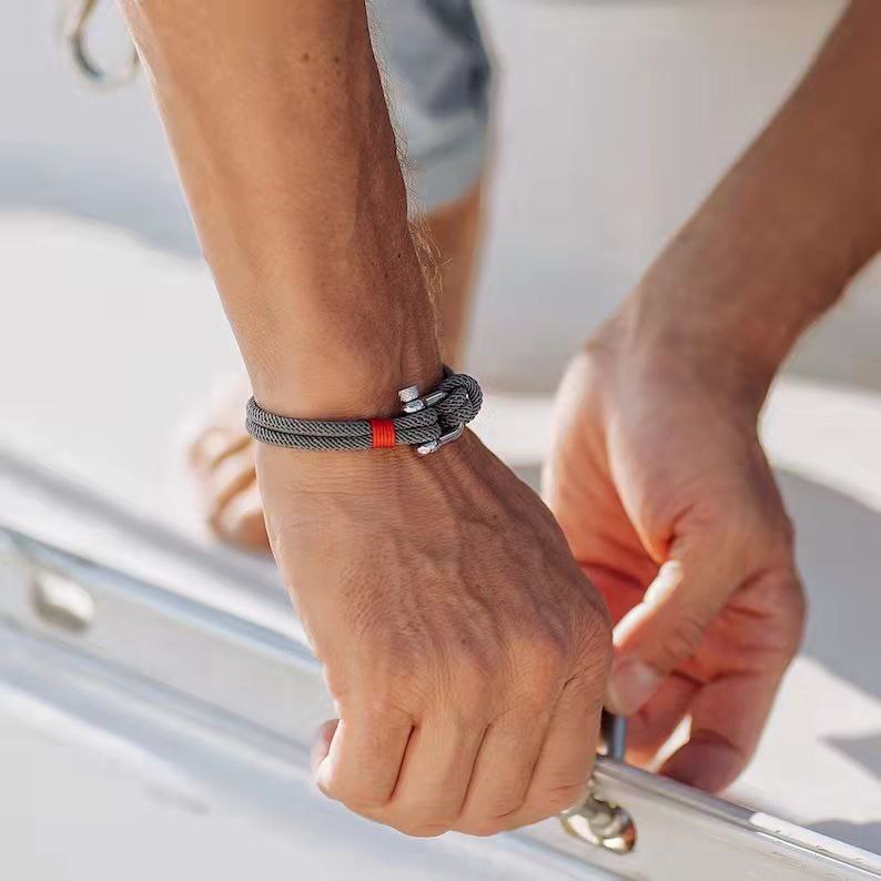 Pulsera Leviatán