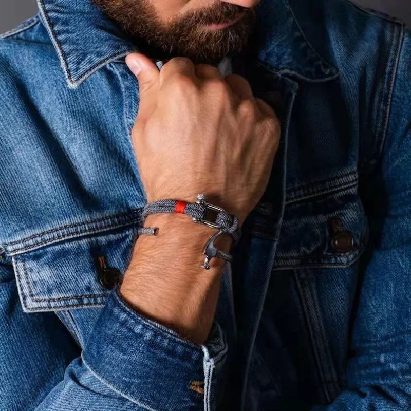 Pulsera Leviatán
